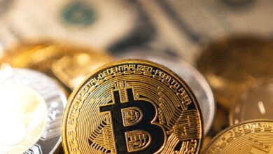 gold and silver round coins